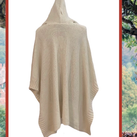 PONCHO SWEATER - Picture 2 of 4
